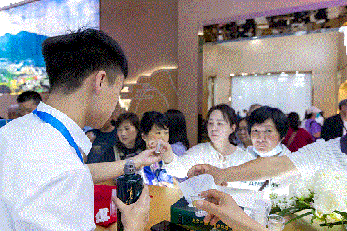 好博体育贡酒，，，，国人的迎宾酒-好博体育